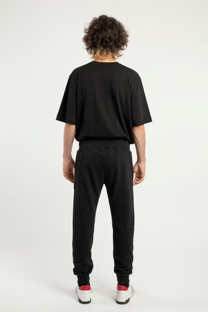 PANTALONE JOGGER DSG IN FELPA NERA CON PATCH ALTAFREQUENZA