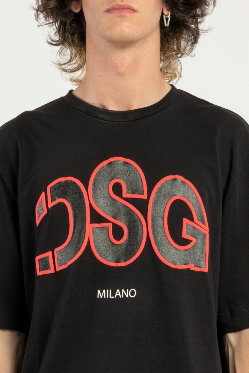 T-SHIRT OVER DSG NERA CON STAMPA LOGO A RILIEVO ROSSA